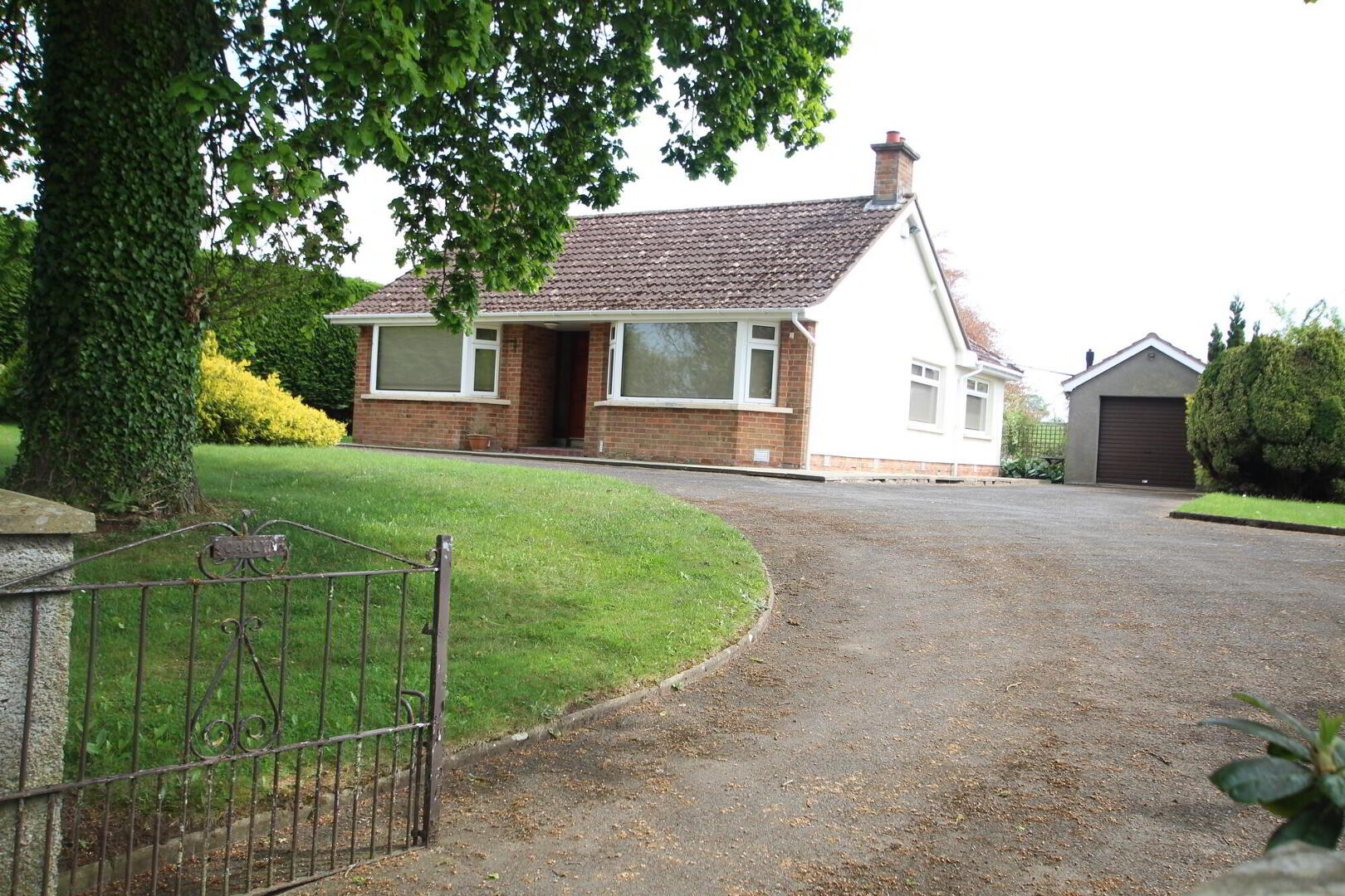 4 Shore Road 1 of 12