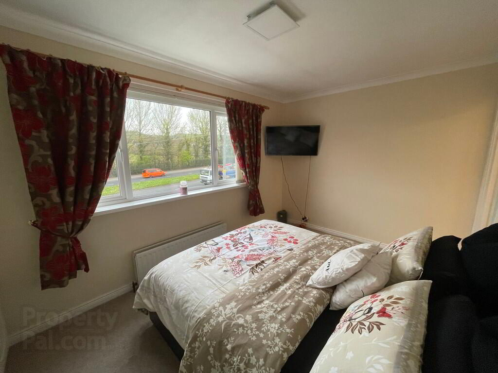 1055 Upper Newtownards Road 9 of 20