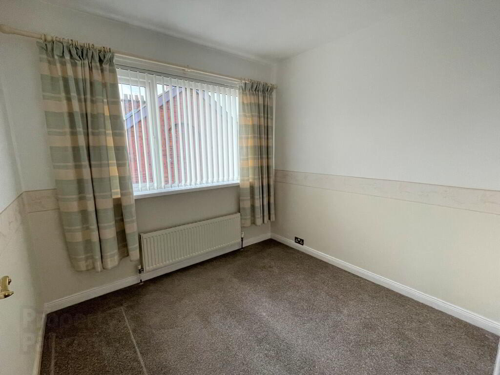 1055 Upper Newtownards Road 12 of 20