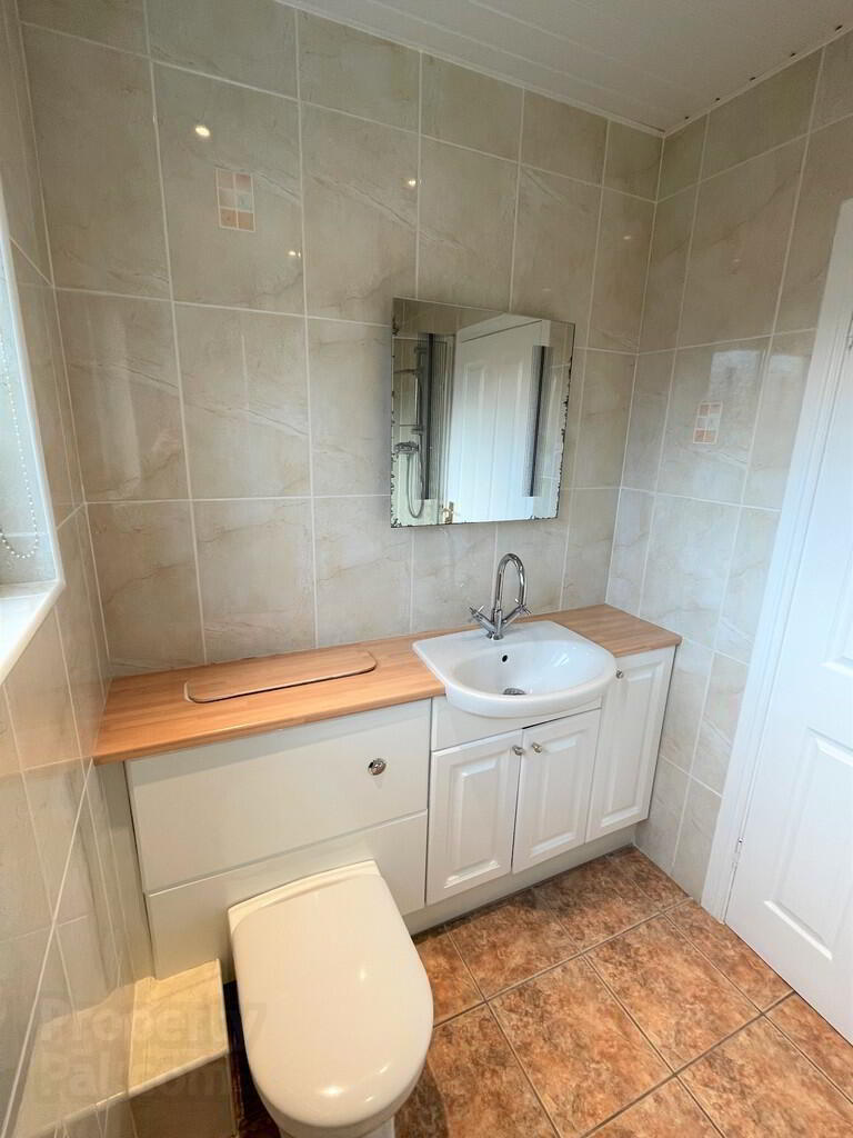 1055 Upper Newtownards Road 15 of 20