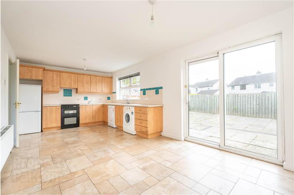 12 Fenaghy Heights 13 of 35