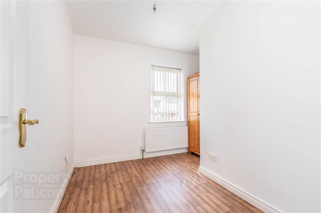 12 Fenaghy Heights 22 of 35