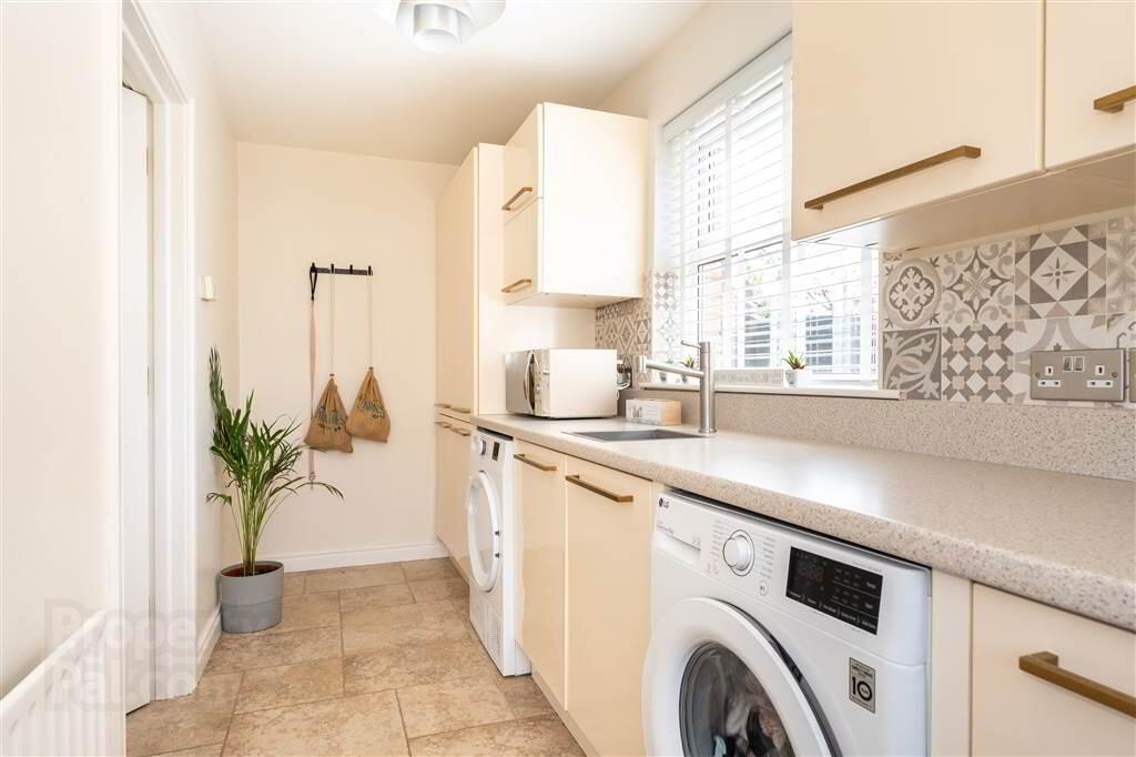 9 Rosses Avenue 20 of 53