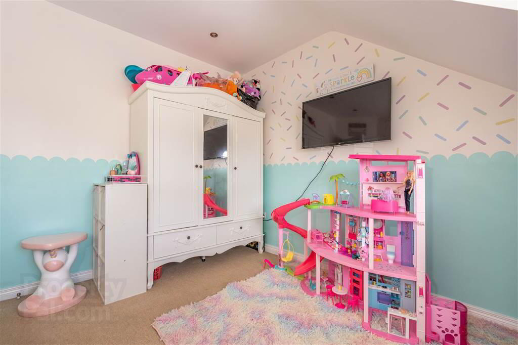 9 Rosses Avenue 32 of 53
