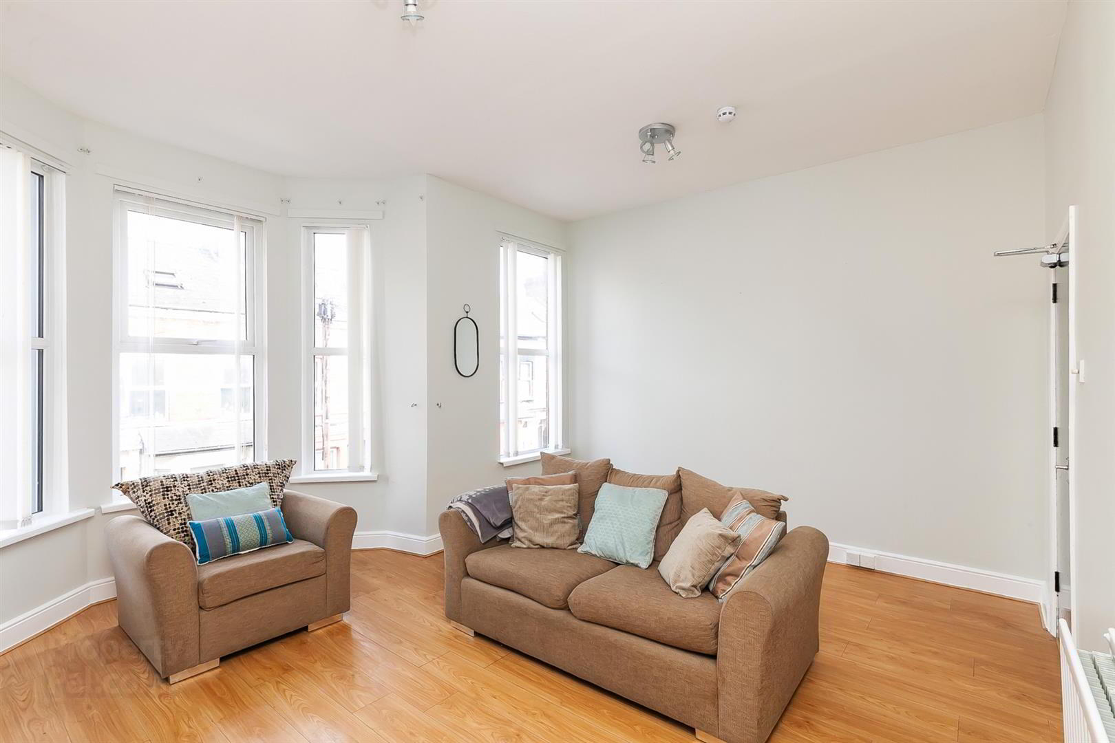50b Eia Street 5 of 17