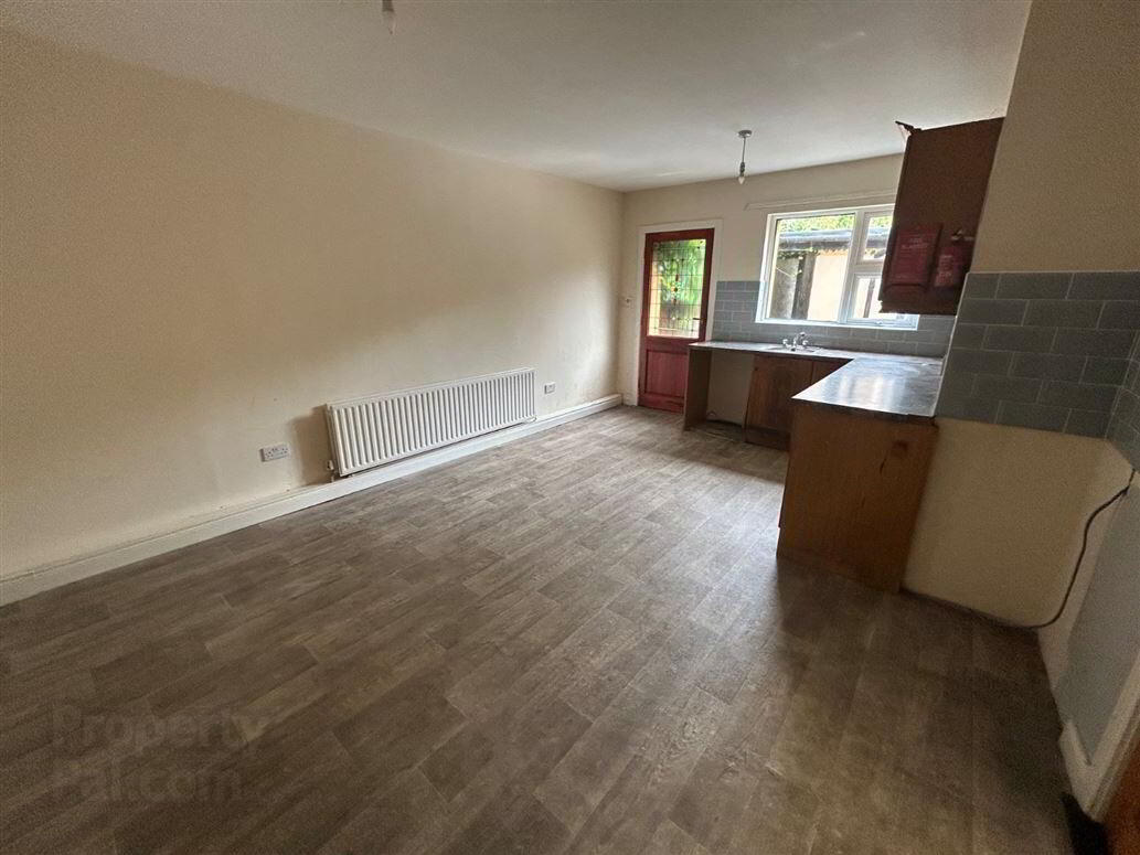 6b Saint Alphonsus Road 5 of 11