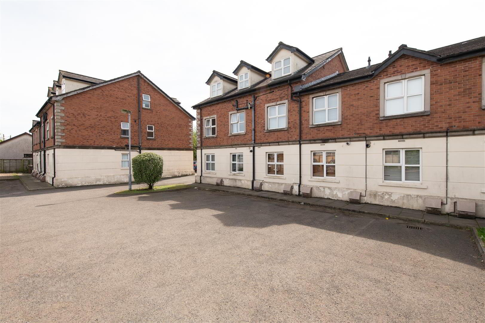 1a Hillsborough Court 17 of 17