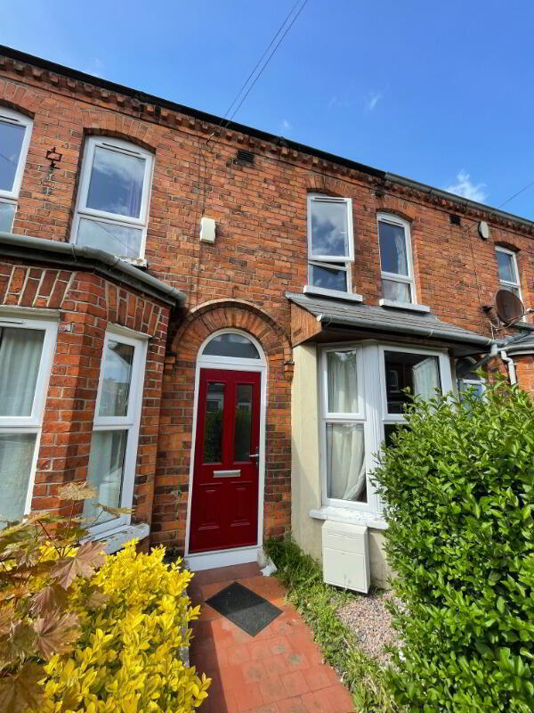 45 St Albans Gardens 1 of 6