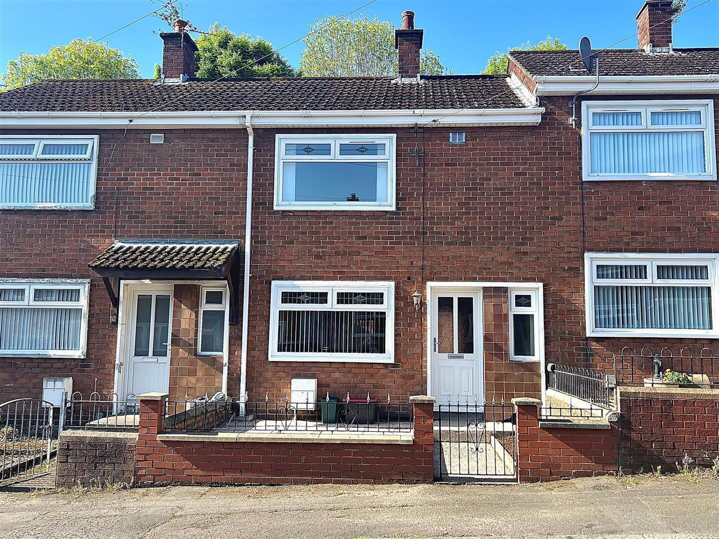 94 Gainsborough Drive 1 of 11