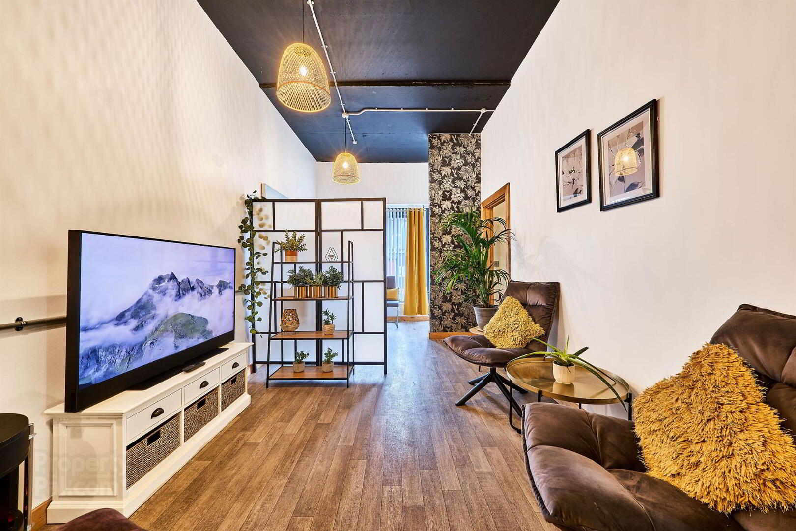 10 Causeway Street 3 of 14