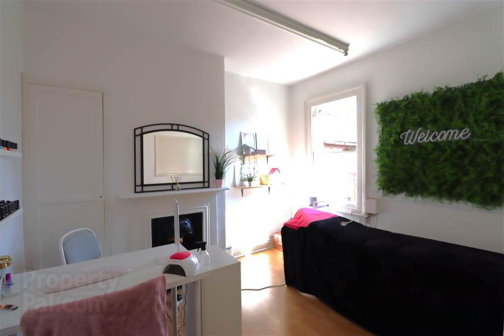 172 Kingsway 5 of 5