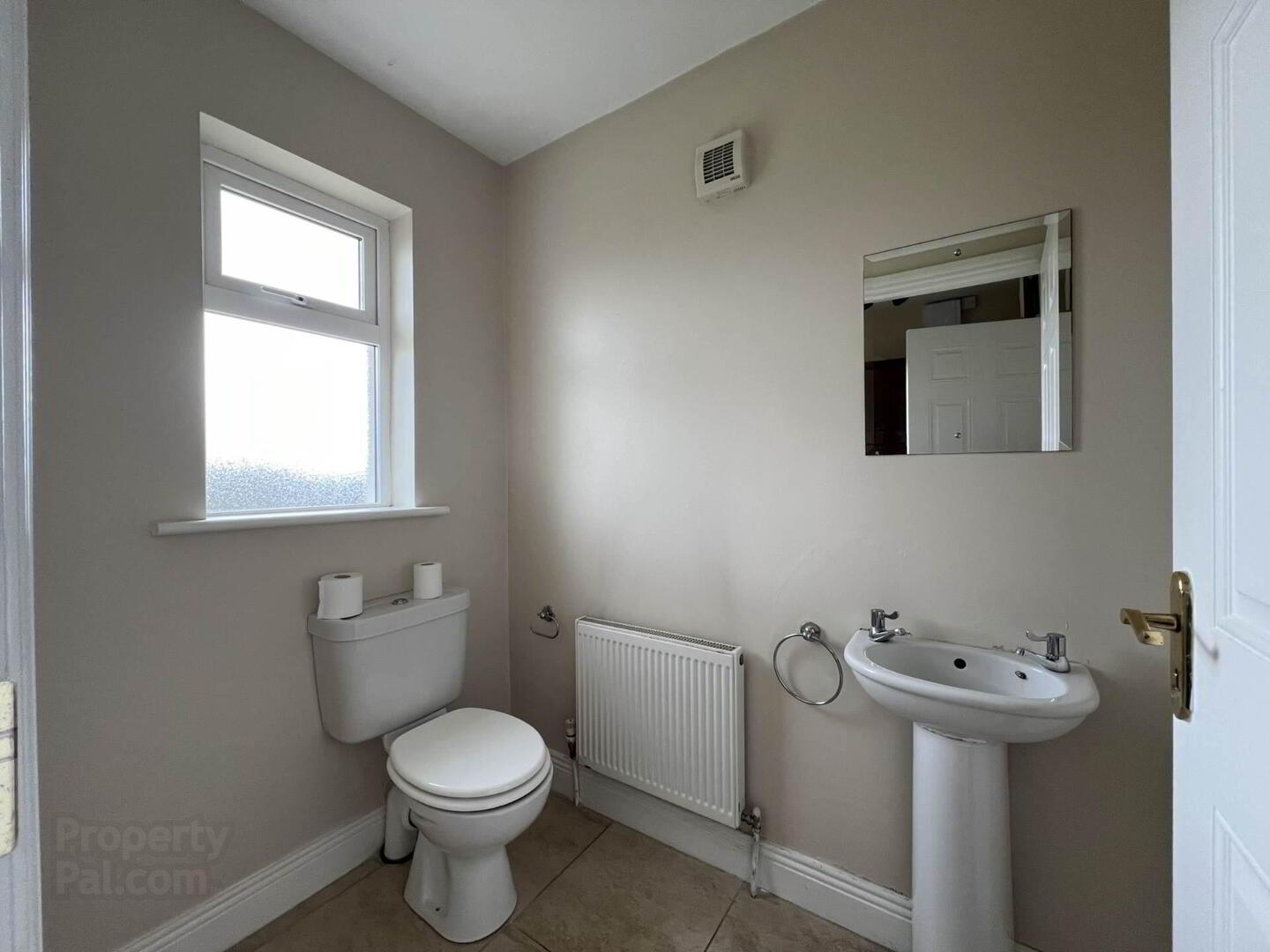 8 Longfield Way 8 of 13