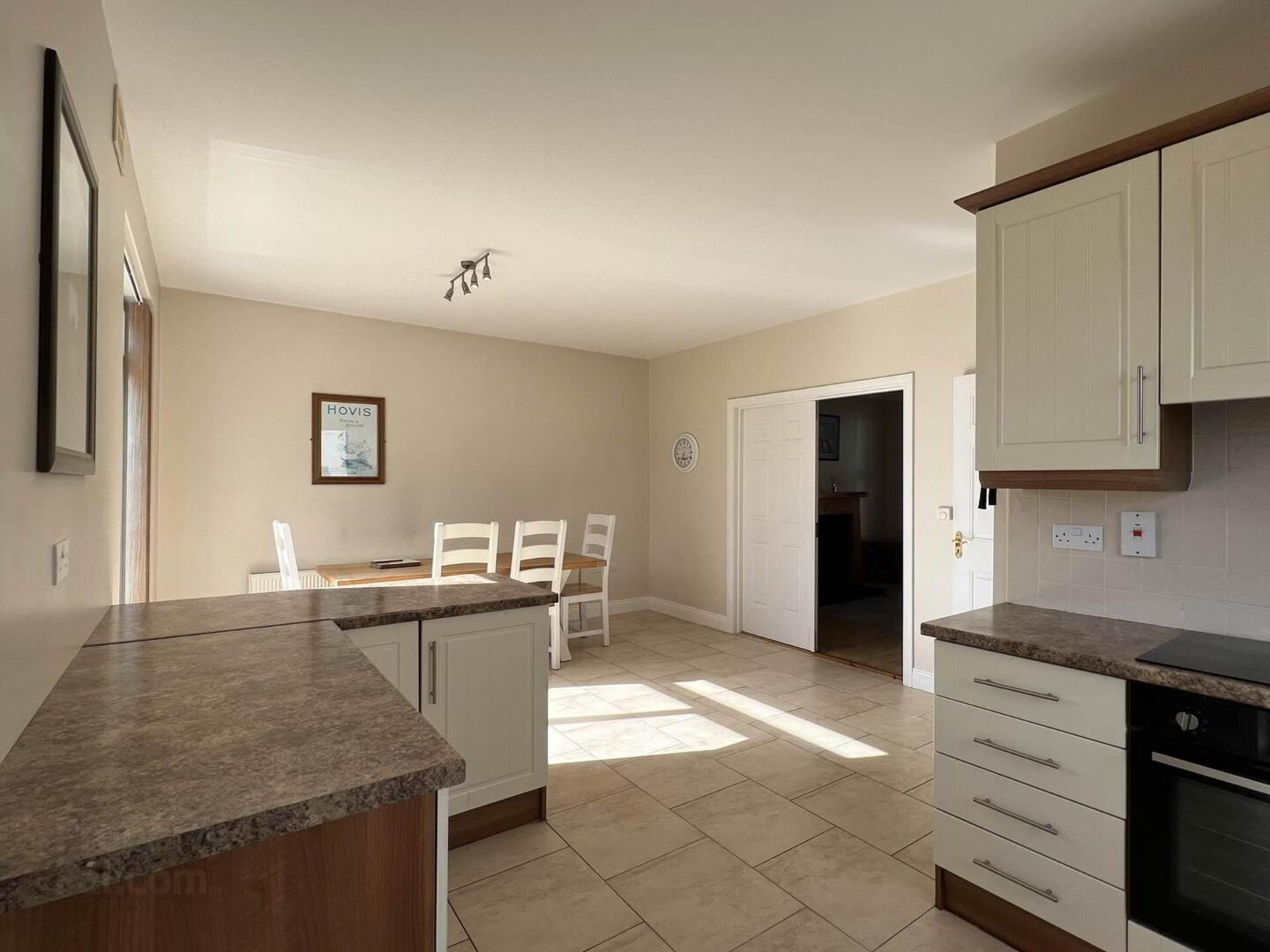 8 Longfield Way 11 of 13