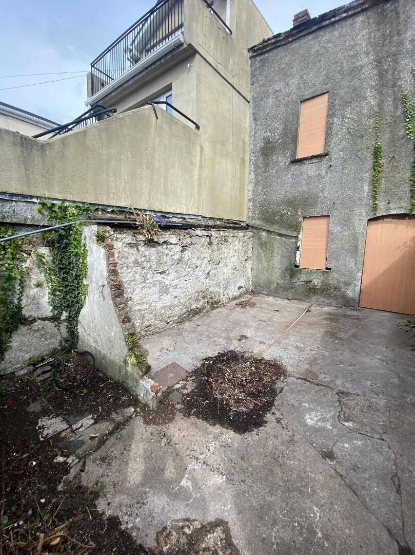 5 Sion Row 3 of 4