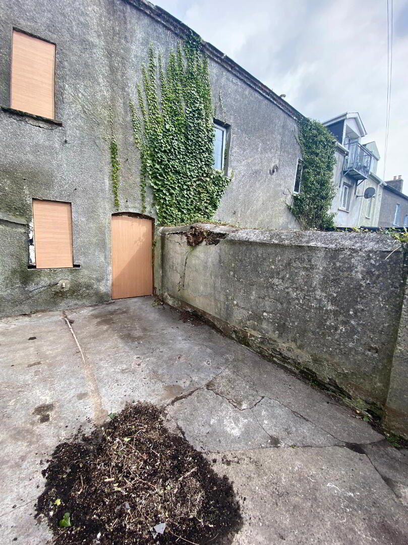 5 Sion Row 4 of 4