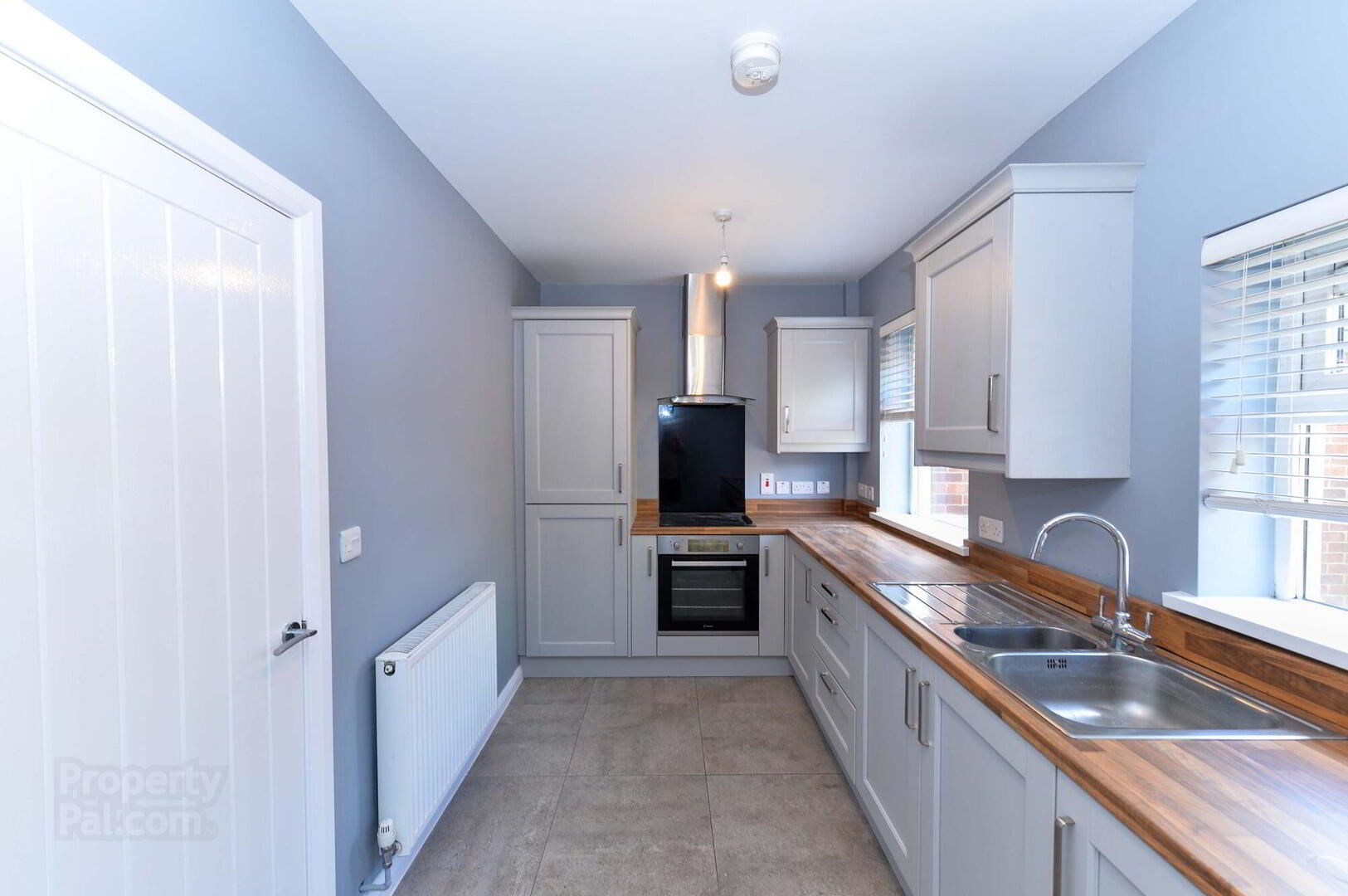 77 Woodcot Avenue 4 of 10