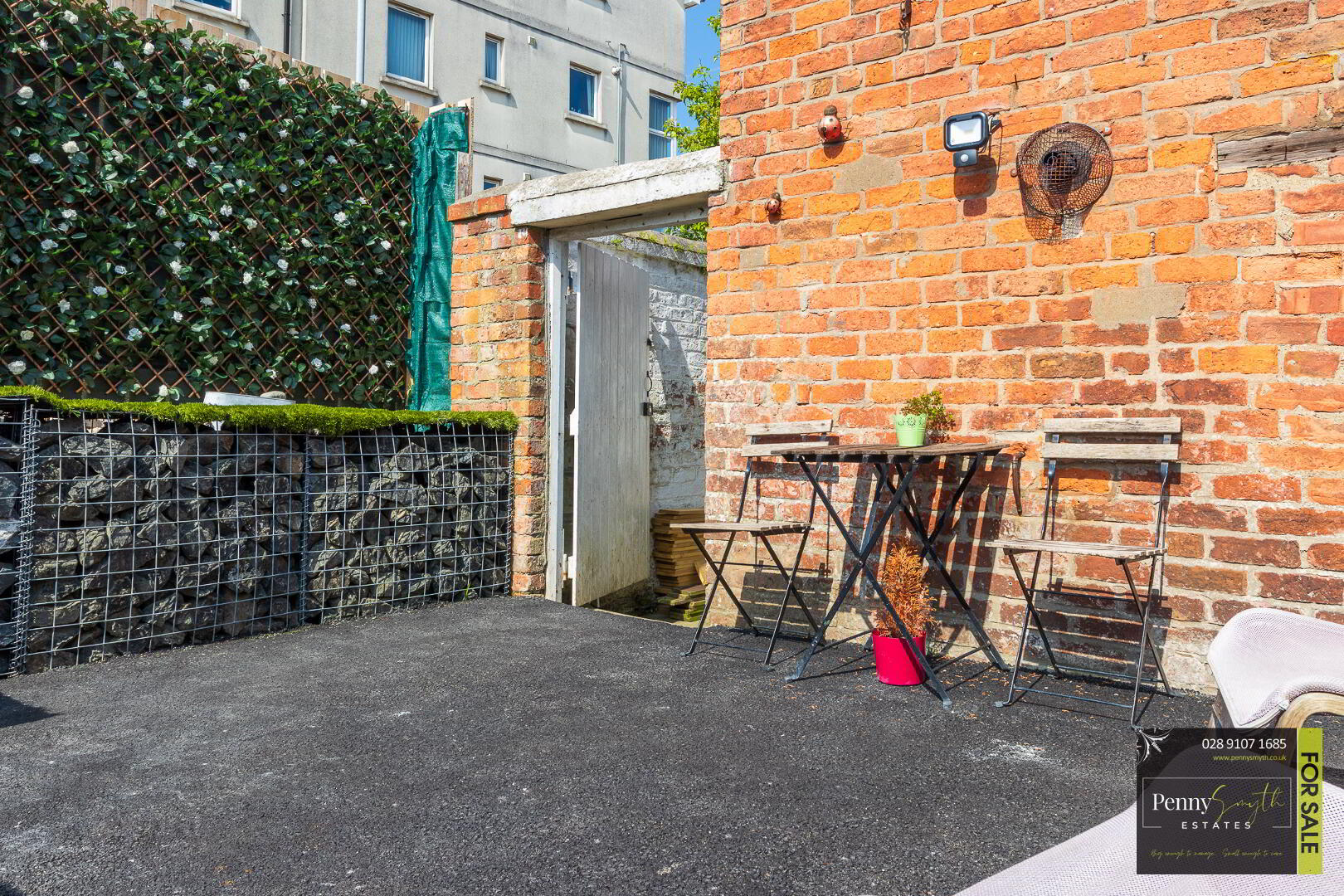 31 Dufferin Avenue 45 of 45