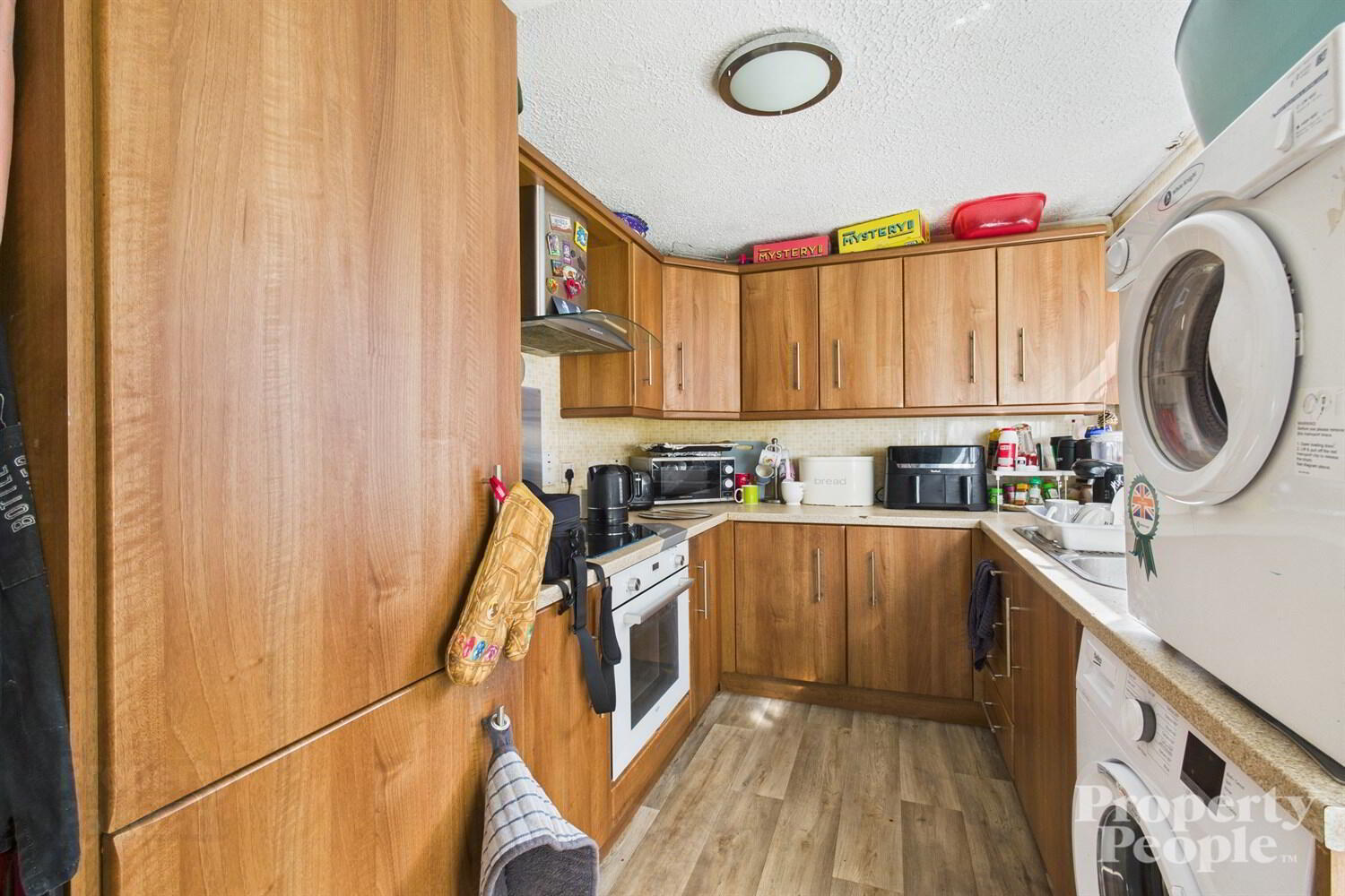 32 Willowbank Gardens 6 of 13