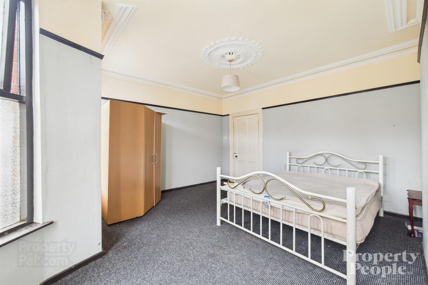 32 Willowbank Gardens 8 of 14