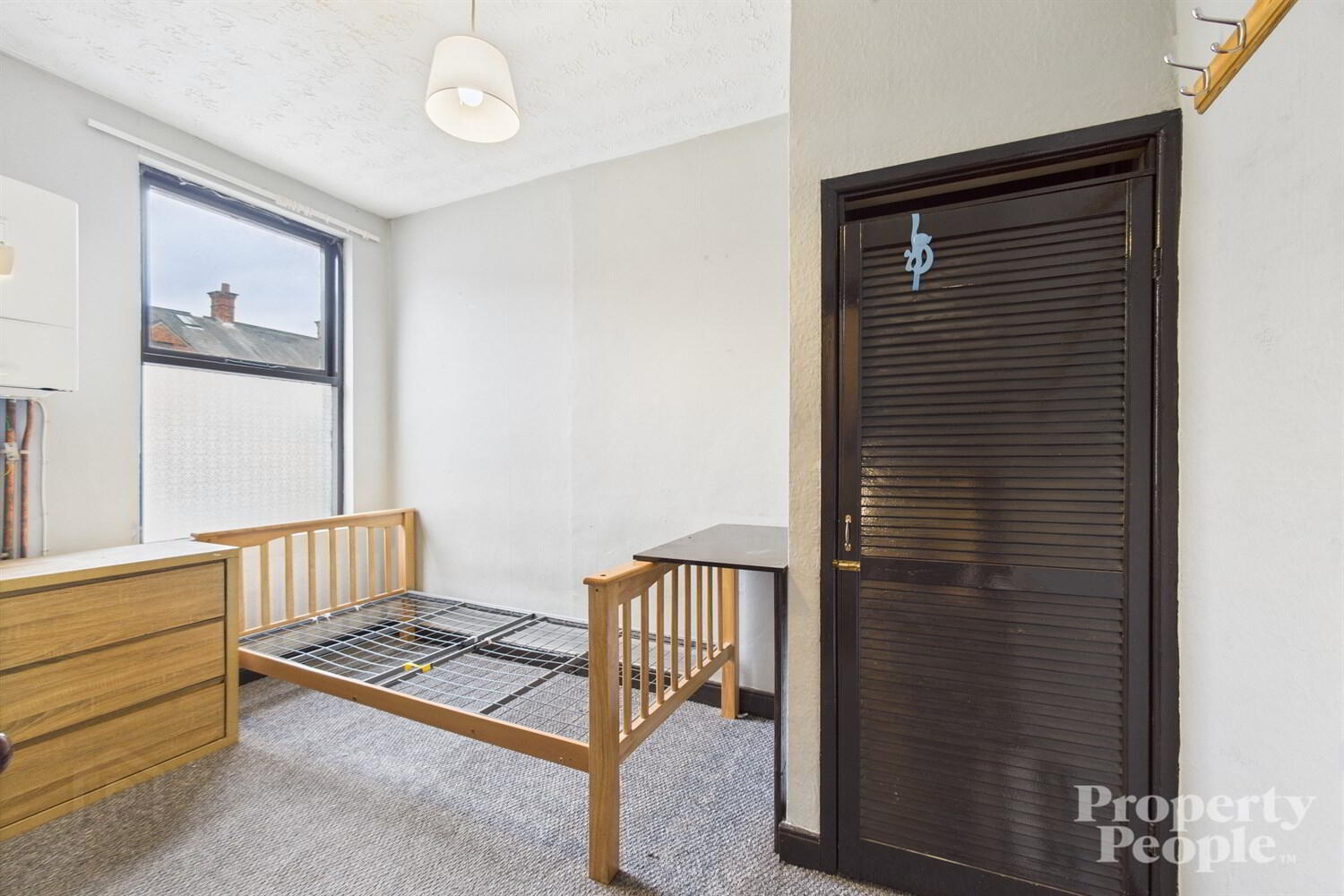 32 Willowbank Gardens 6 of 14