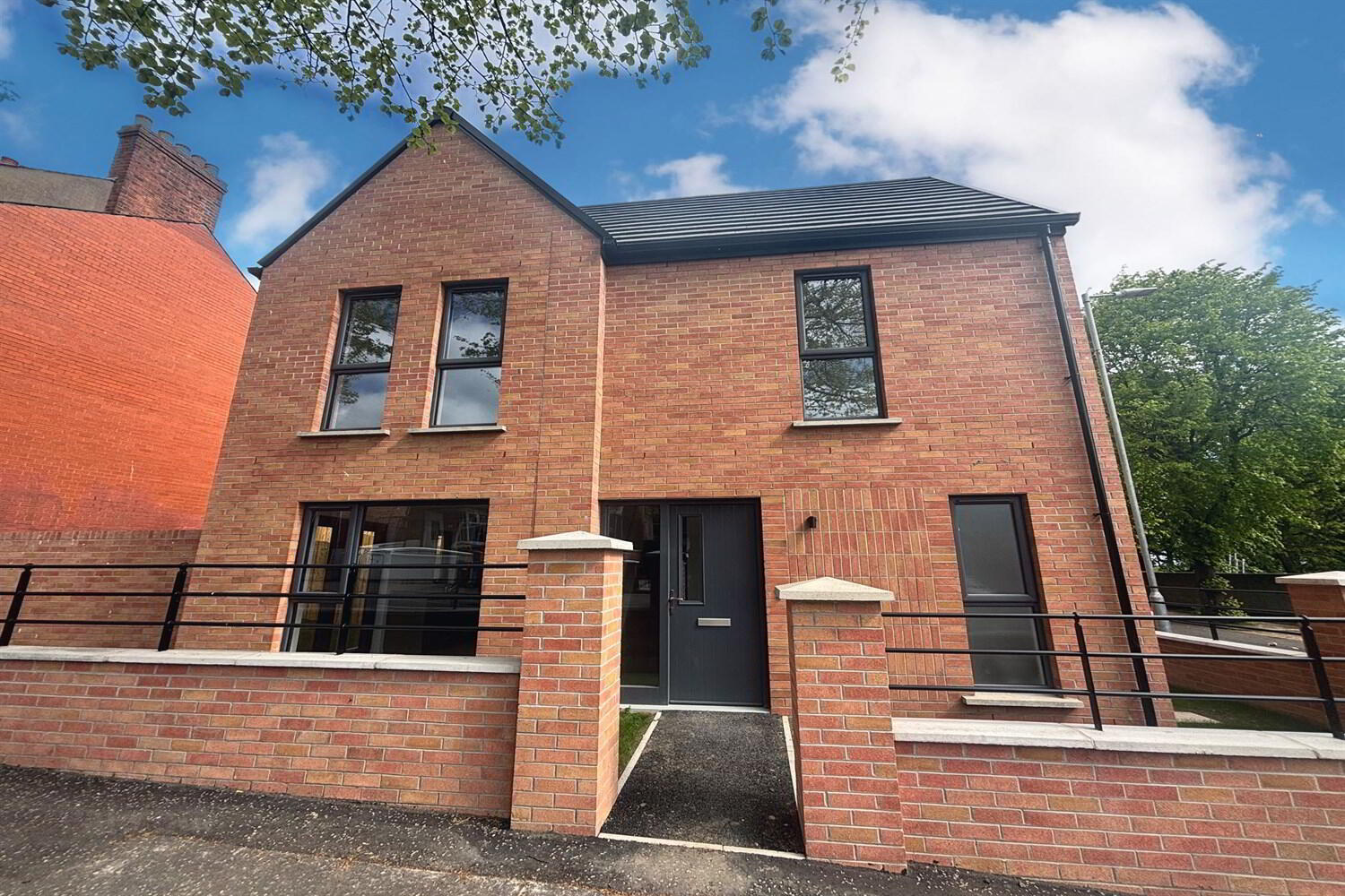 Site 1 Brantwood Street 1 of 20