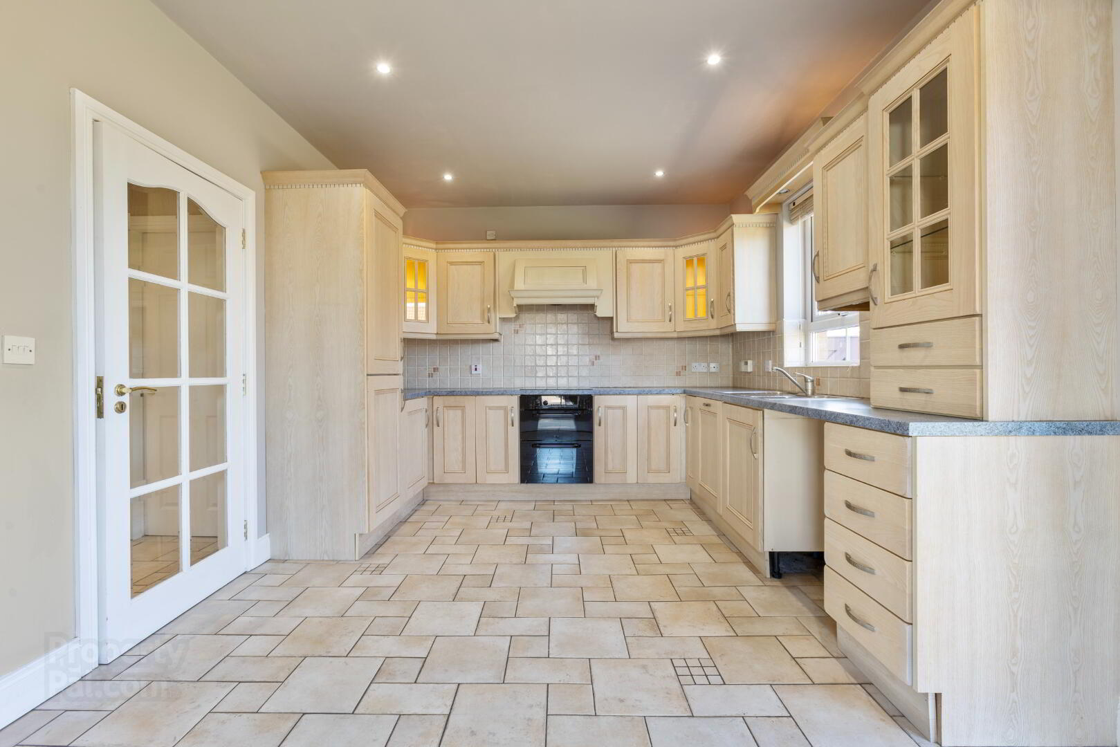 14 Rectory Fields 8 of 23