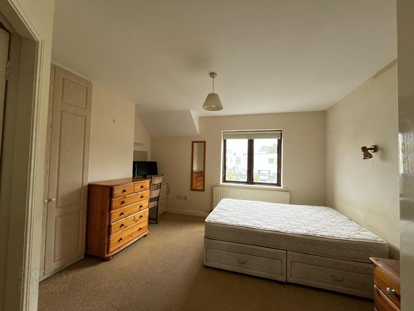 King Edward Court 9 of 14