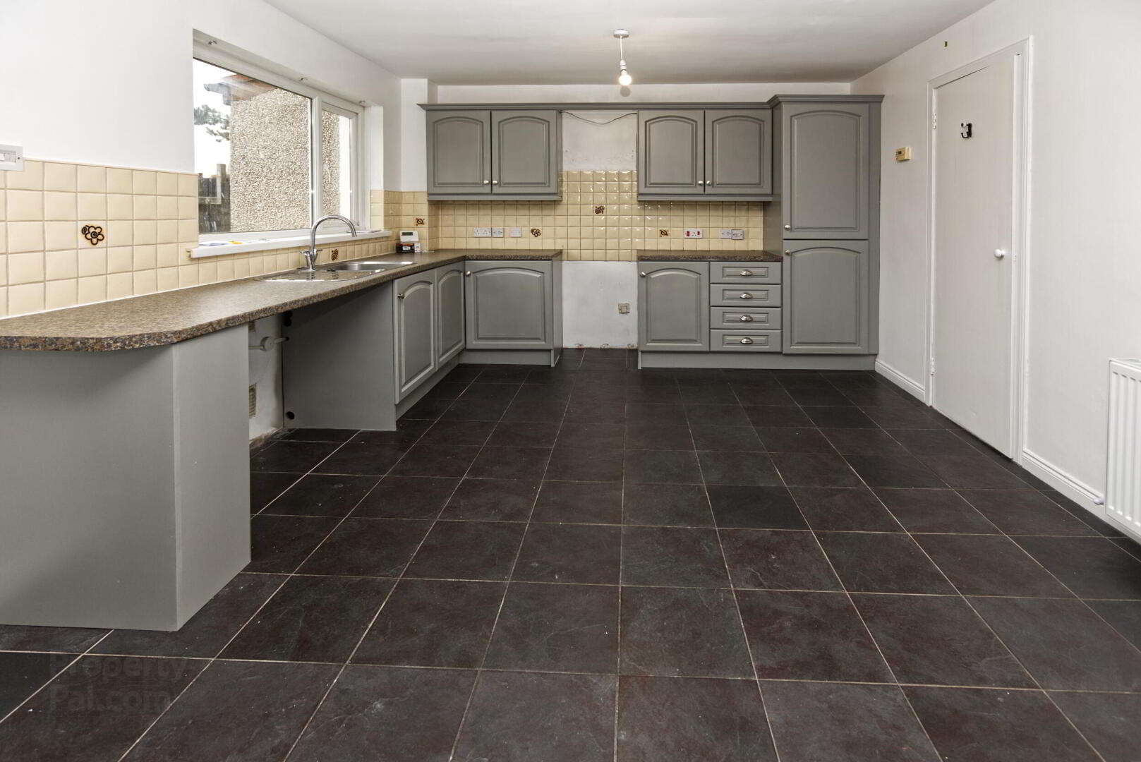 property description image