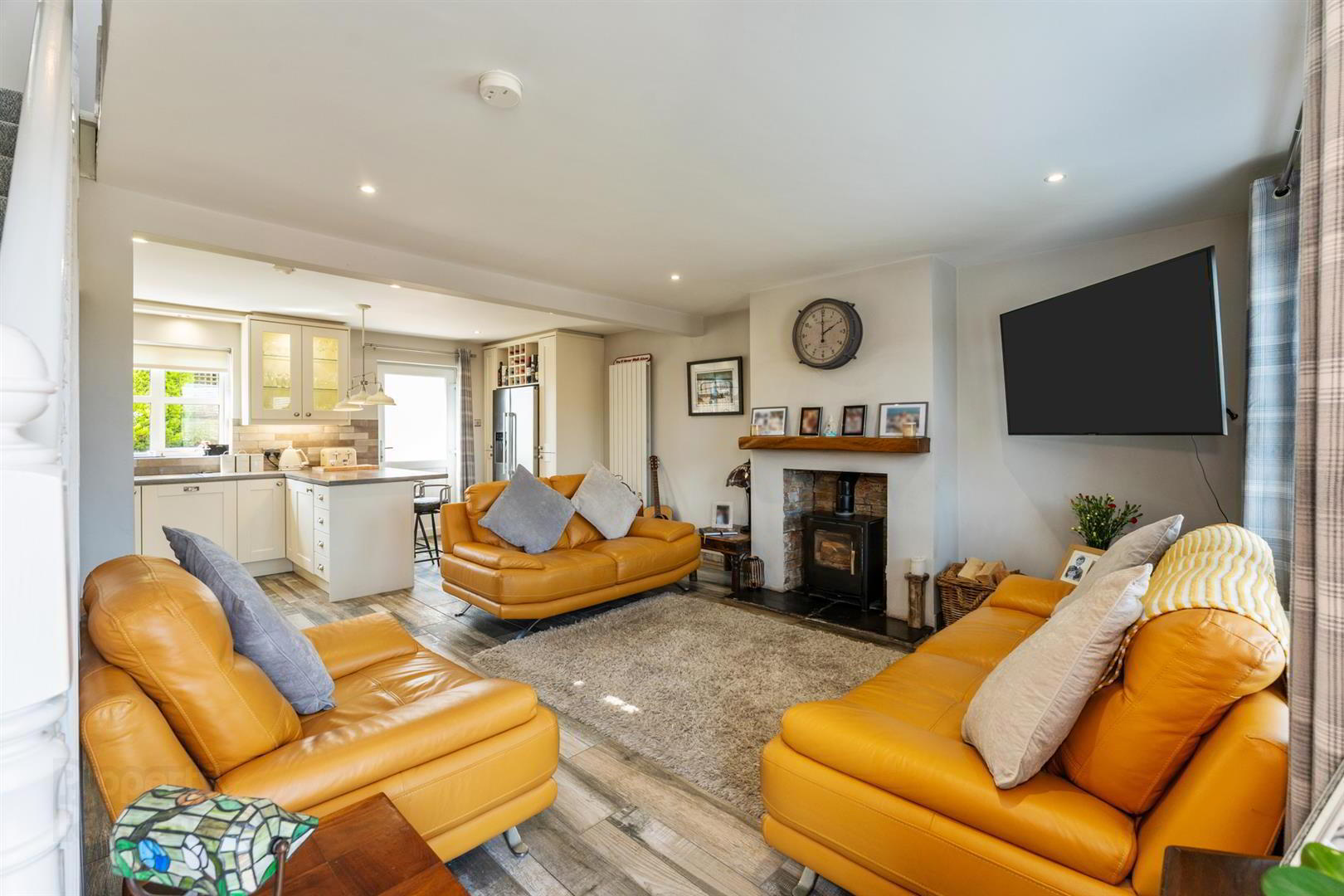 16 Whitethorn Mews 6 of 18