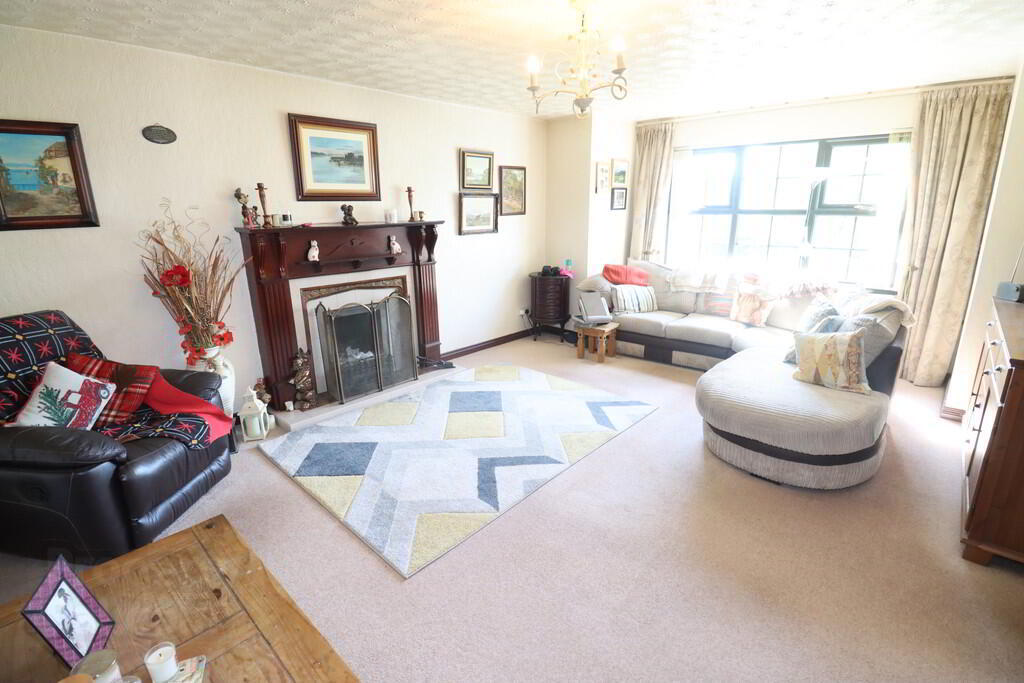 5 Glenburn Manor 4 of 33