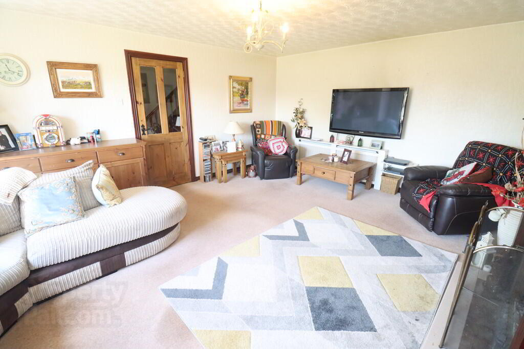 5 Glenburn Manor 5 of 33