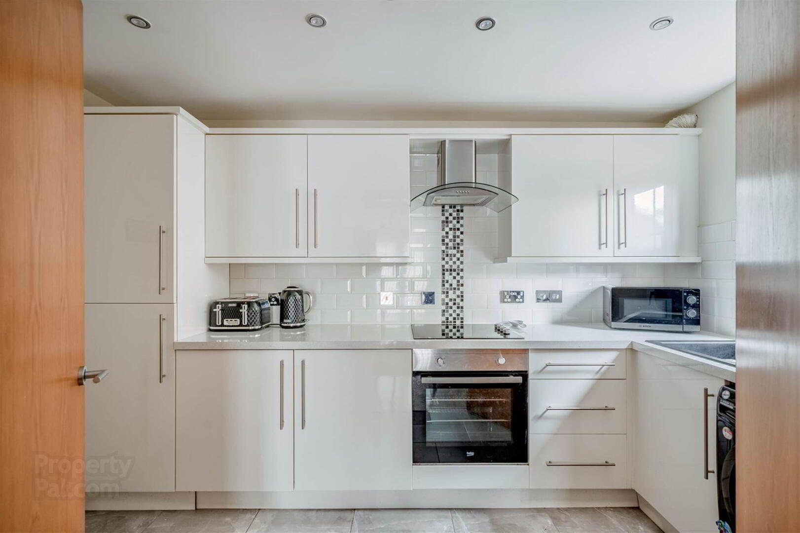 Flat 2 244, Clandeboye Road 9 of 16