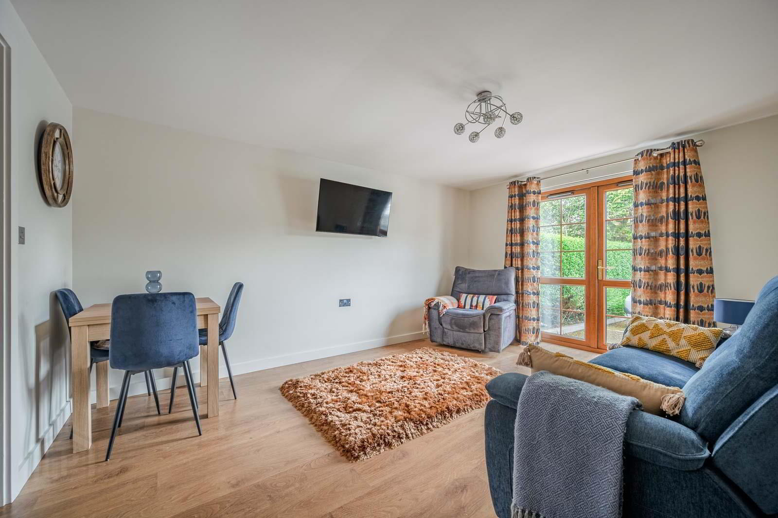 Flat 2, 244 Clandeboye Road 6 of 16