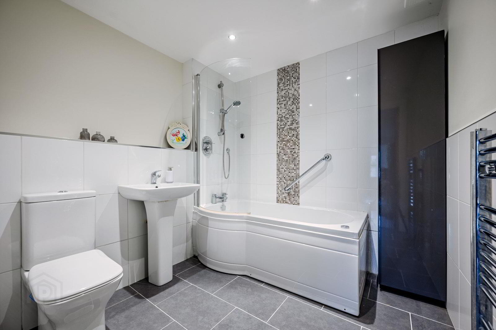 Flat 2, 244 Clandeboye Road 16 of 16