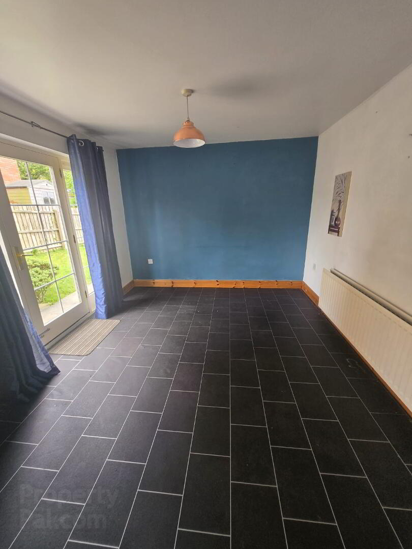 38 Demesne Crescent 12 of 20