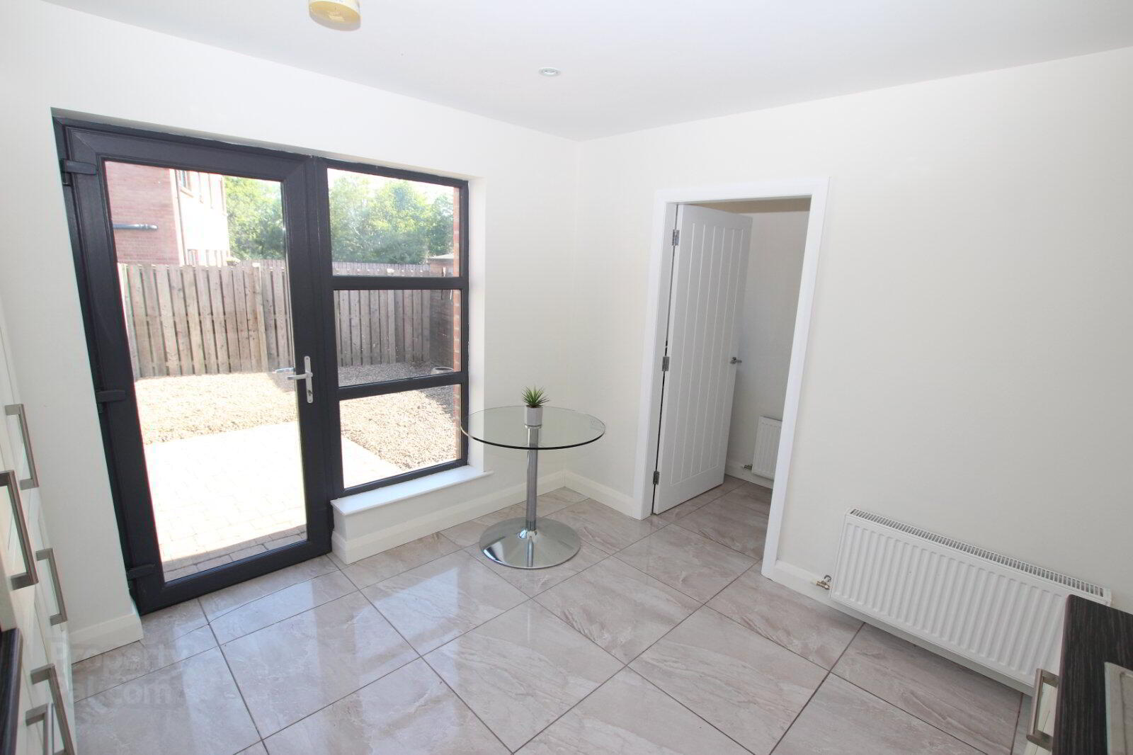 8 Glenwell Mews 7 of 15