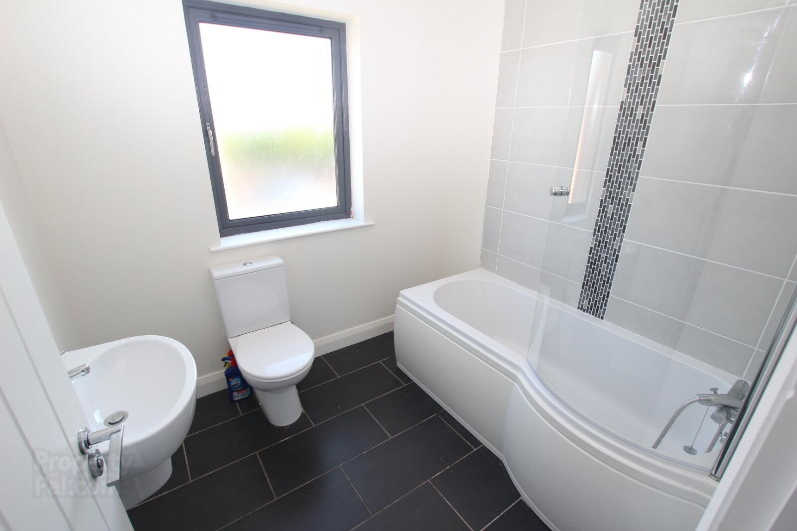 8 Glenwell Mews 13 of 15
