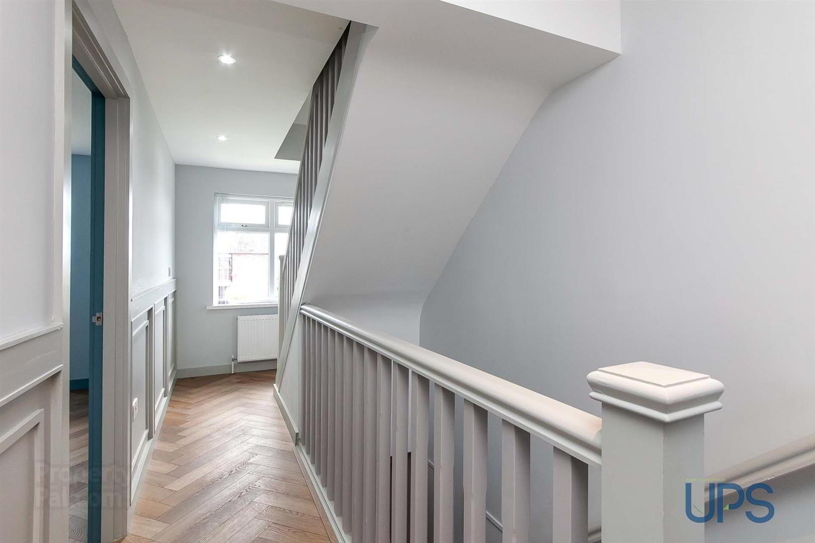 92 Ramoan Gardens 20 of 36