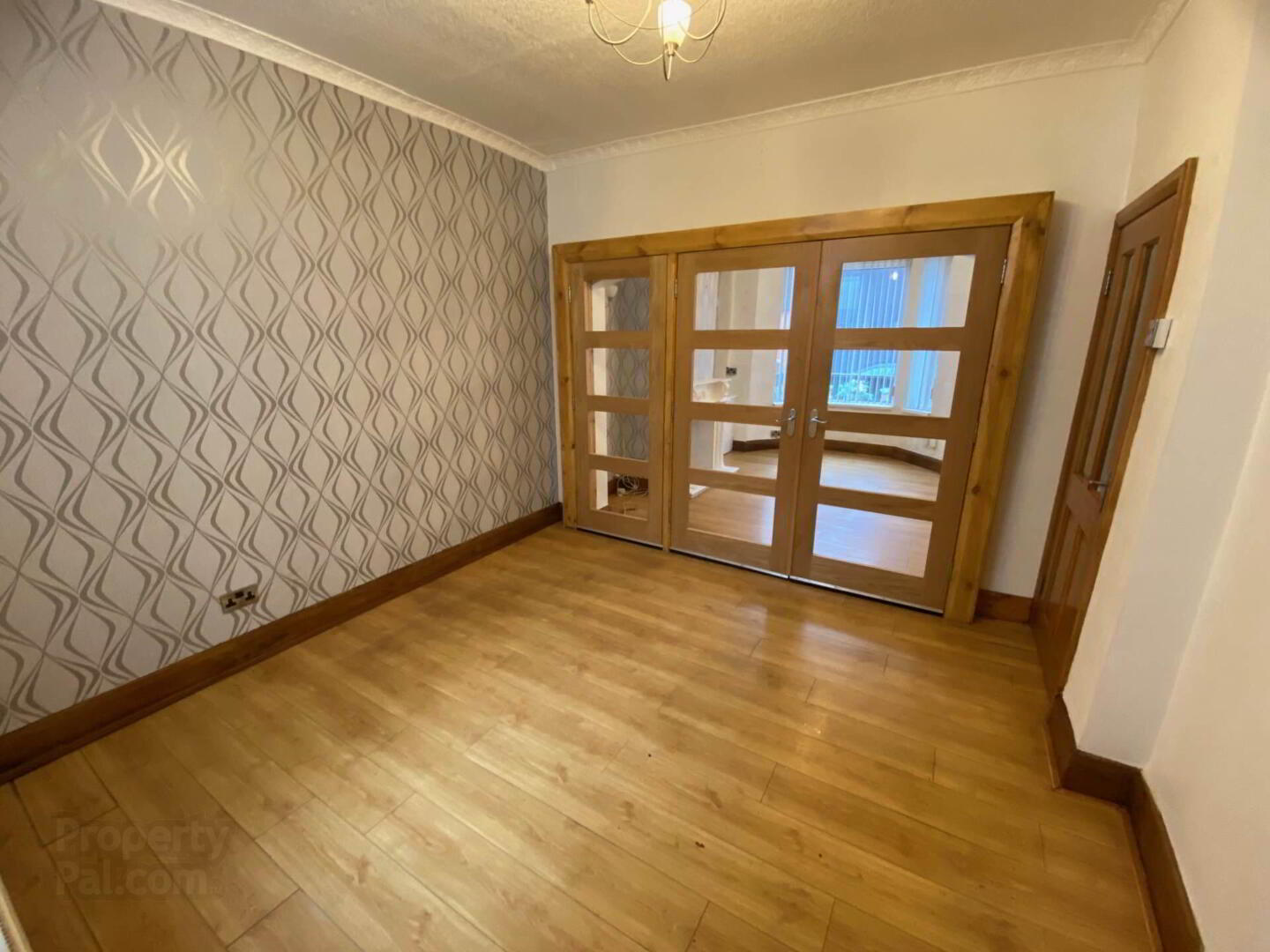 8 Jocelyn Street 3 of 18