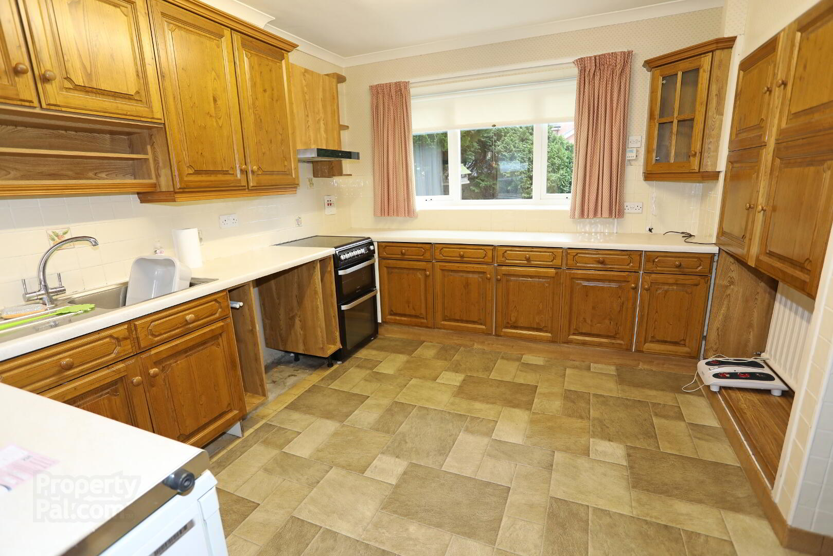 14 Carrowdoon Road 5 of 21