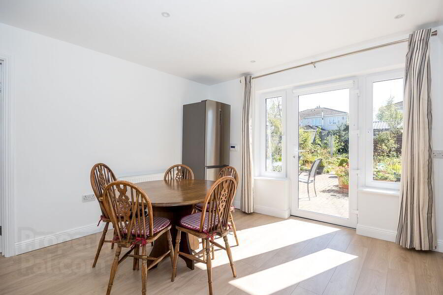 23 Meadowbank Hill 11 of 20