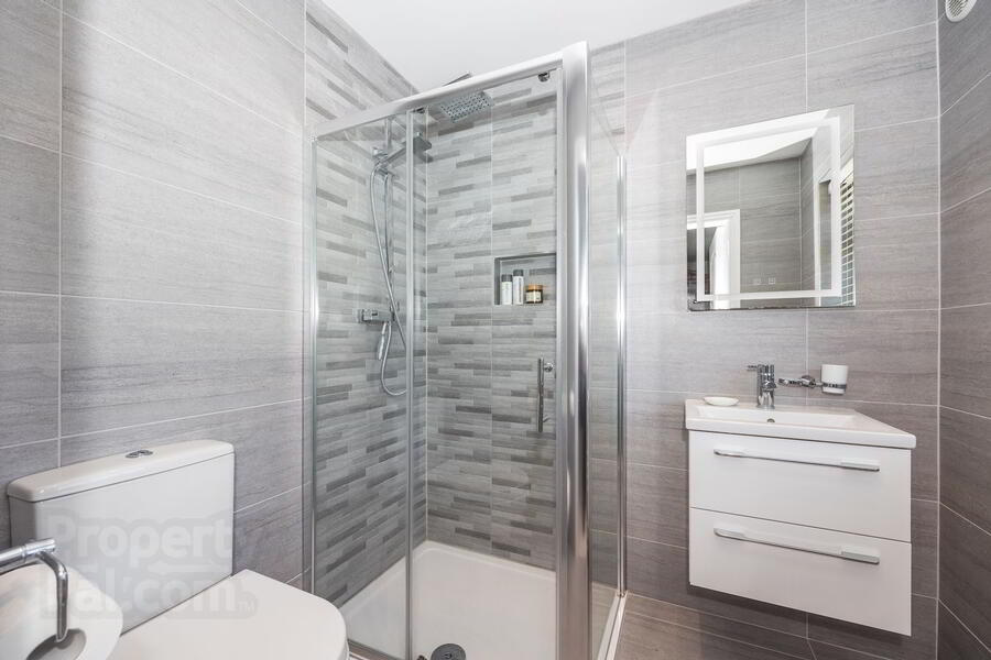 23 Meadowbank Hill 13 of 20
