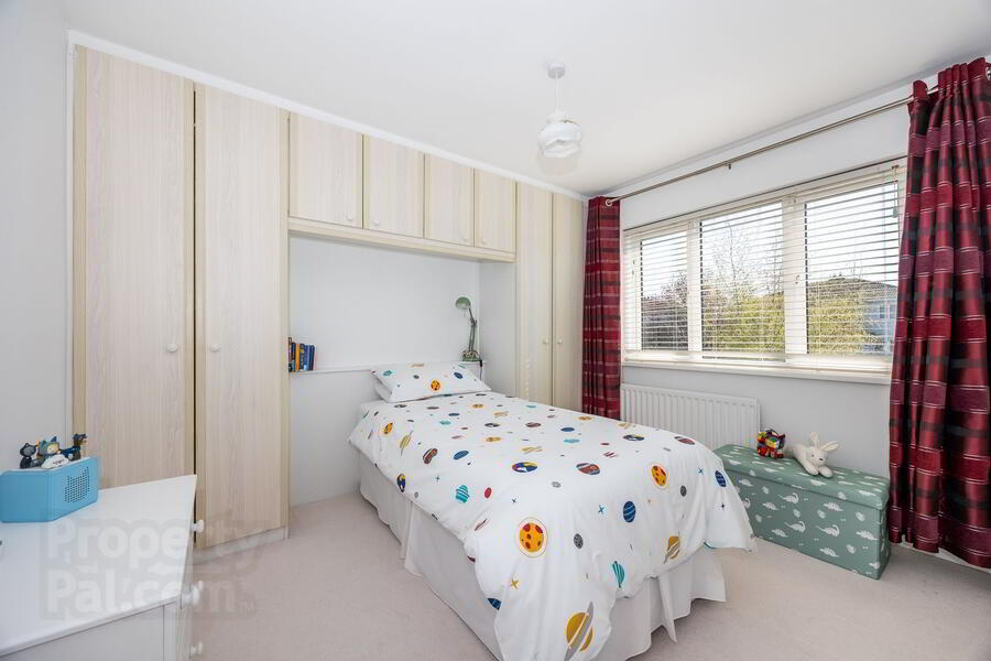 23 Meadowbank Hill 15 of 20