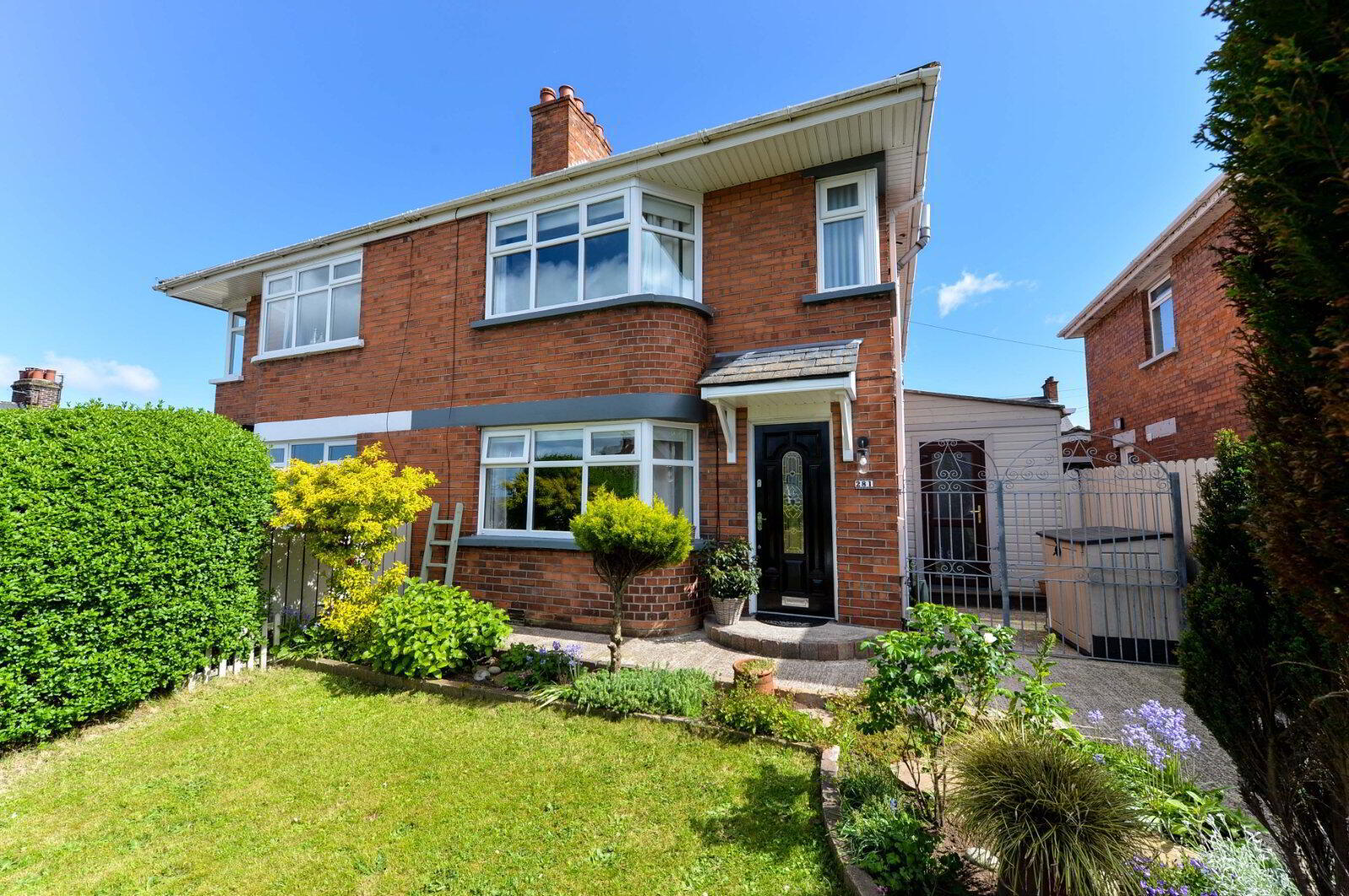 property description image