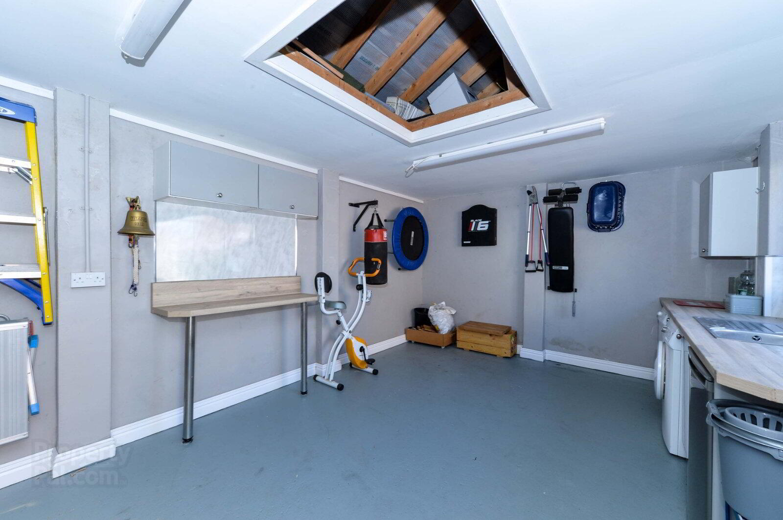 281 Holywood Road 24 of 30
