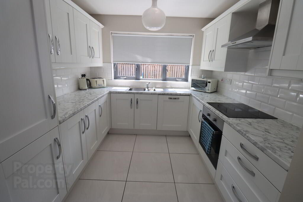 19 Glenwell Mews 5 of 18