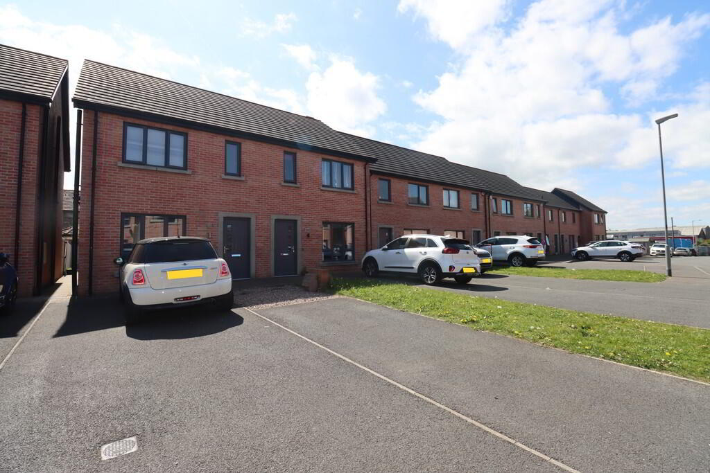 19 Glenwell Mews 1 of 18