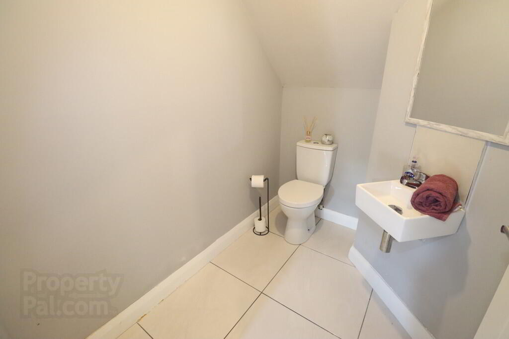 19 Glenwell Mews 7 of 18