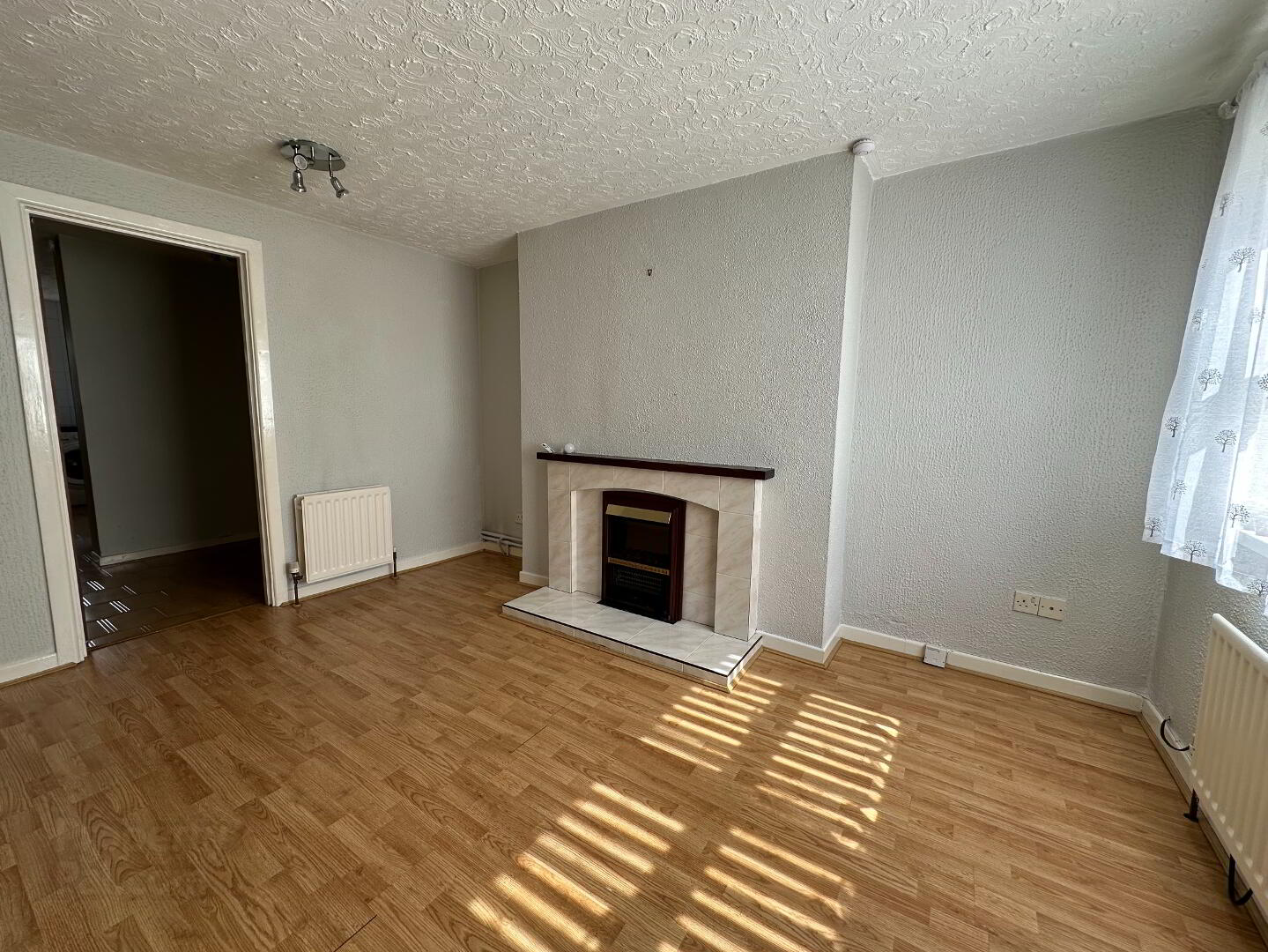property description image