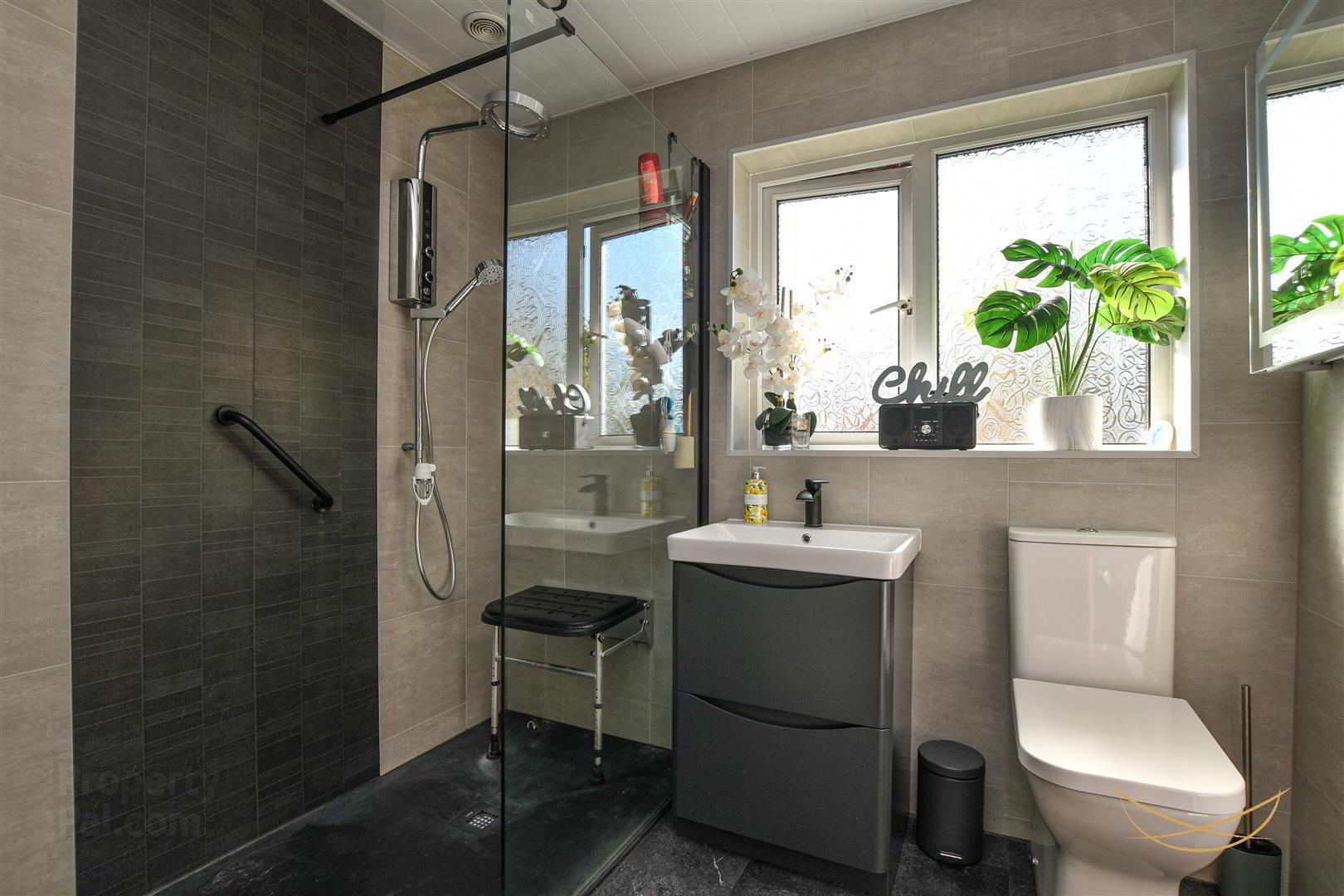 12 Burnet Close 23 of 50